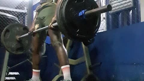 Deadlifting 295lb raw