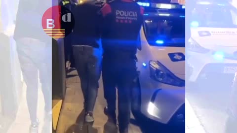 Seis detenidos en un punto de venta de droga en Gràcia