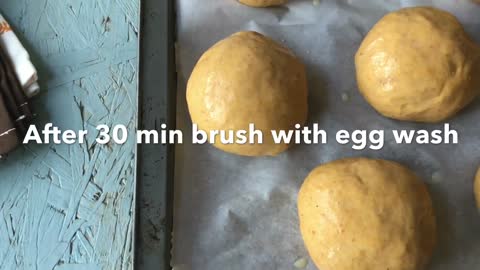 Spiced Pumpkin Dinner Rolls