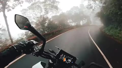 Ktm lover bast stutas video