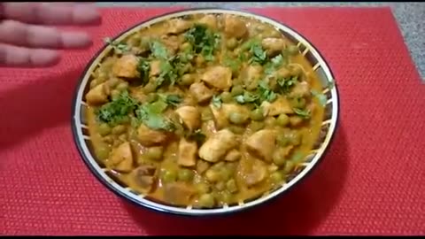 Classic Indian Dish: Green Peas & Mushrooms (Watch & Prepare)