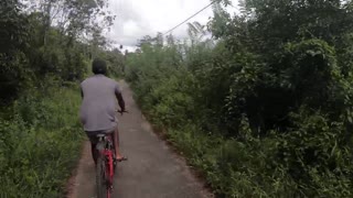 Cycle riding in tropical weather