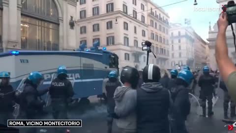 Rome, Italy: Massive Vaccine Passport Protests Erupt, Protesters Break in to Building Oct. 15, 2021