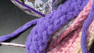 Crochet a bracelet