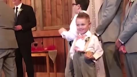 Kids add some hilarious comedy to a wedding😁😂 Ring Bearer Fails😁😁