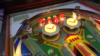 Repairing Gottlieb's System 1 PINBALL POOL Machine - Part 1