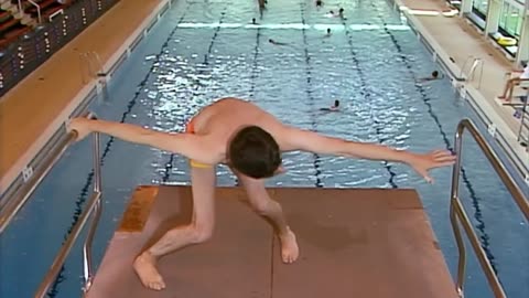 Dive MR Bean | Funny Video of Mr Bean Diving in Swimming Pool