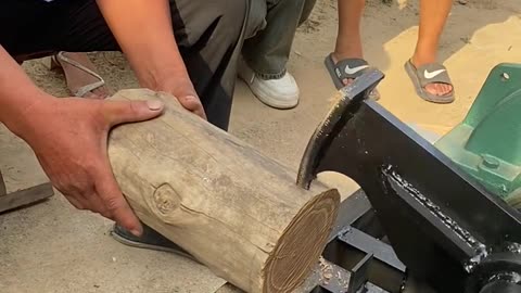 Firewood Splitting Machine