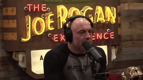 Joe Rogan BRINGING BACK THE WOOLLY MAMMOTH! Real Life Jurassic Park Incoming!