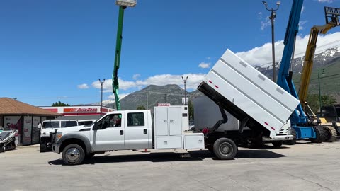 Chipper Dump Truck 2011 Ford F-550 Crew Cab 4x4 V10