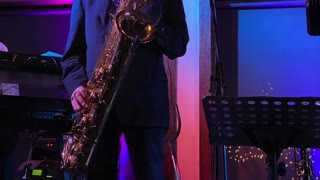 Bari Sax- Baritone Saxophone - Greg Vail studio recording - pop solo