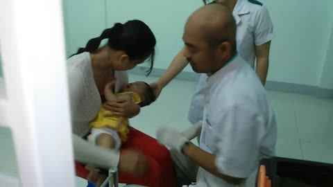 Vaccination for Bao Chau