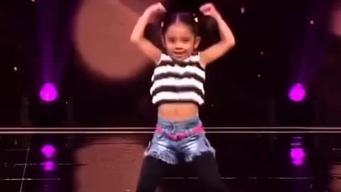 Little Girl Dance Performance | #Dance #girl #girlsong #girlnewstatus #girldancestant