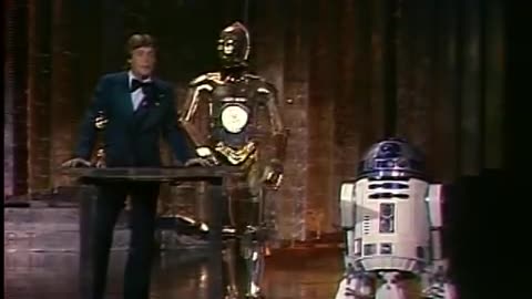 Star Wars - R2-D2 & C3PO Present Oscar for Best Sound to Close Encounters 1978 50th Academy Awards