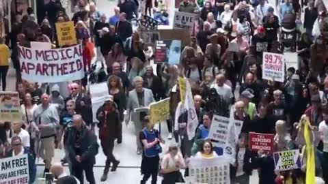 Manchester protests vaccination