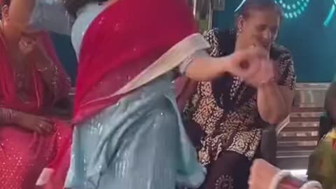 Indian girl dance videk viral clip