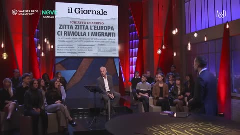 Marco Travaglio in tv sul governo di Lady Aspen Giorgia Meloni e la gestione sbarchi di migranti clandestini TUTTI I POLITICI SONO SCHIAVI E SERVI DEI BANCHIERI.Giorgia Meloni non è una patriota e non fa gli interessi del popolo,ma dei suoi padroni