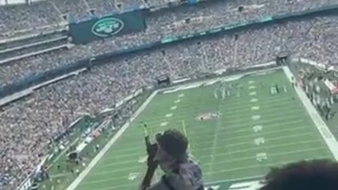 Huge 'F*ck Joe Biden' chant at New York Jets game