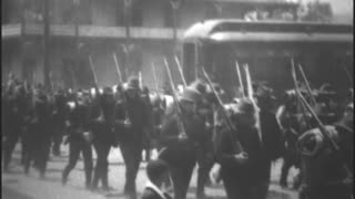 10th U.S. Infantry, 2nd Battalion, Leaving Cars (1898 Original Black & White Film)