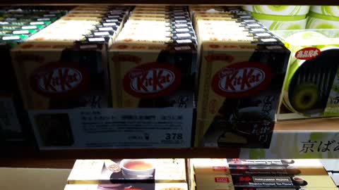 kitkat in Japan has unique flavor.. Green tea kitkat and Brown tea kitkat