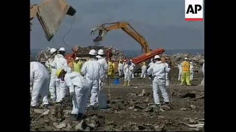 Debris Taken From Ground Zero To Staten Island (Associated Press)