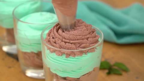 Easy Chocolate Mint Mousse Dessert