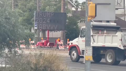 Watch Tucson Traffic Sign Hacked, Made Great Again