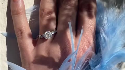 Art Deco Diamond Ring - A Distinctive Piece for Engagement!