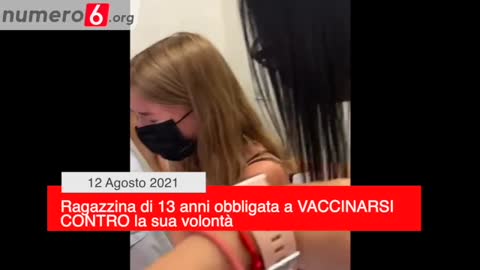 Ragazza spagnola obbligata al siero