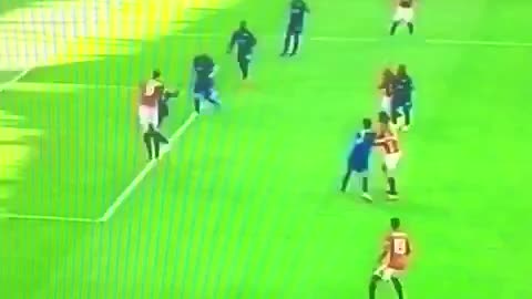 VIDEO: Zlatan Ibrahimovic goal vs Leicester