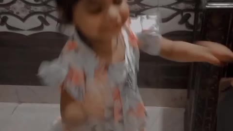Cute Little girl Dancing 😍😍😍