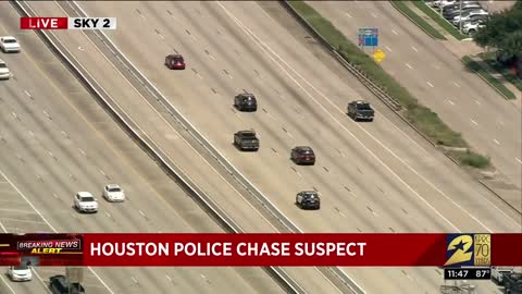 Wild Police Pursuit of A Pick Up Truck In Houston Texas... Zig Zag...