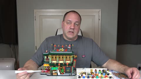 Lego 80113 Family Reunion Celebration Set Review