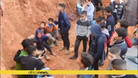 In Morocco, they are trying to save a five-year-old boy who fell into a 32-meter well