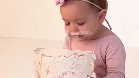 Funny Babies Eating Cake || Baby Reactions || Cool Peachy