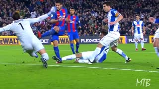 Lionel Messi Dribbles that shock