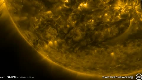 Massive Solar Magnetic Filament Erupts On Halloween 'May Be Earth Directed