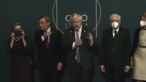 World Leaders Take Masks Off After Photo Op