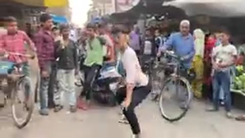 PRANK] Prank on public 🤣||Epic Reaction 😂||Nepali,Gadwali,kumaoni Pushpa raj♥️