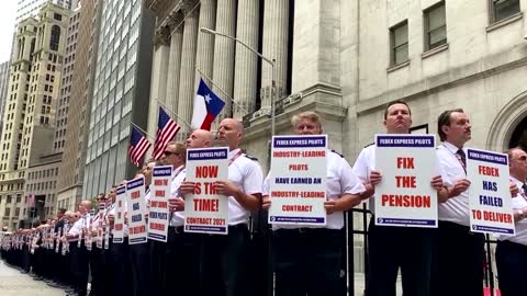 FedEx Express pilots protest on Wall Street