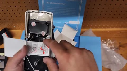 First look at the LOCKLY Secure Pro unbox and demo - For Locksmiths