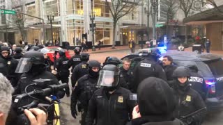 Raw Footage: AntiFa Attempt To Block Portland Streets And Are Stopped Immediately By Police