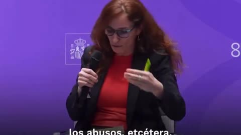 España | La ministra de sanidad diciendo que los hombres son menos saludables