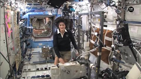 ISS_-_International_Space_Station_-_Inside_ISS_-_Tour_-_Q&A_-_HD(720p)