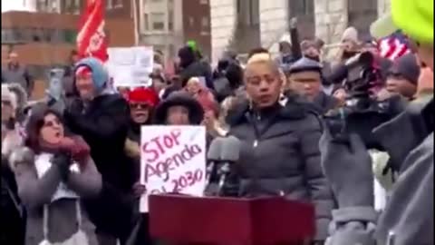 NEW YORK PROTEST - LADY GIVES A BRILLIANT SPEECH Jan 17