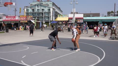 Nerd Exposes Hostile Hoopers at Venice Beach