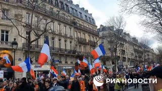 Thousands of anti-war protesters took to the streets of Paris to protest against arms to Ukraine