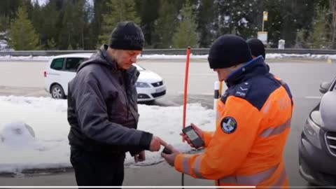 Police and military blocked access roads to Davos