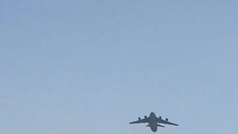People falling from c-17 plane taking off from kabul Airport #Afghanistan