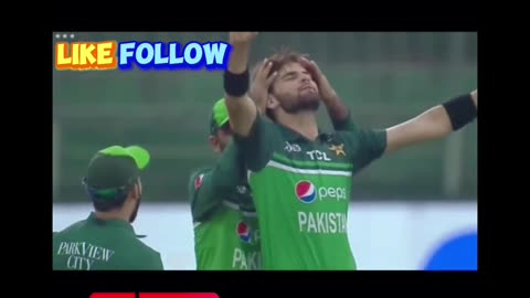 Shaheen afridi takes a brilliant wicket of virat kohli